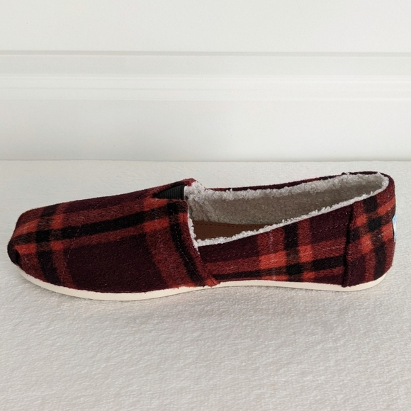 TOMS Slip On Flat Belmont Wool Blend Red Plaid Upper Faux Shearling Lined 10 NWT - Picture 4 of 13